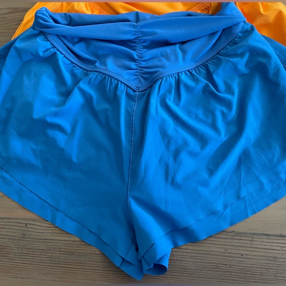 Aerie set of 3 Active Skorts Set - Pink, Blue, Orange size M - Picture 5 of 7